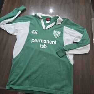 Official Ireland Rugby home jersey from the 2005/06 season men's medium